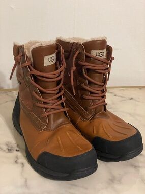 Mens UGG Felton Worchester Waterproof Shearling Boot Size 9